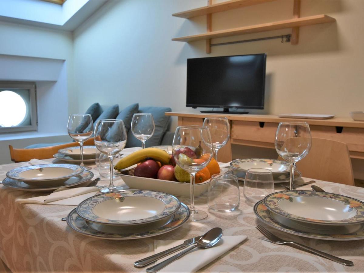 Apartment Duomo Mansarda By Interhome Iseo Exterior photo